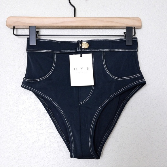 Black Button-Detail Bikini Set - Picture 3 of 7